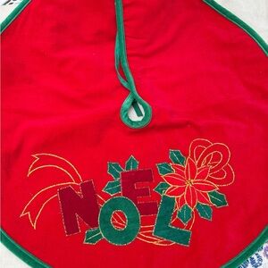 Velvet Red Green Christmas Tree Skirt Noel Poinsettia 21”